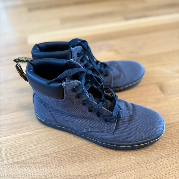 Dr. Martens Size 7 Maelly Bootie Style Gray Fabric With Cushioned Ankle - Picture 7 of 9